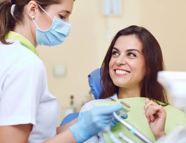 A complete guide to choosing Helvetic Clinics in Budapest for safe, modern, and cost-effective dental implant treatment